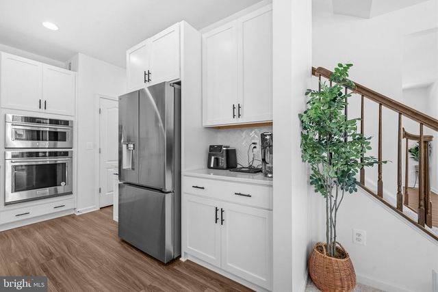 191 NEWBURY ST, Charles Town, WV 25414