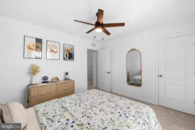 191 NEWBURY ST, Charles Town, WV 25414