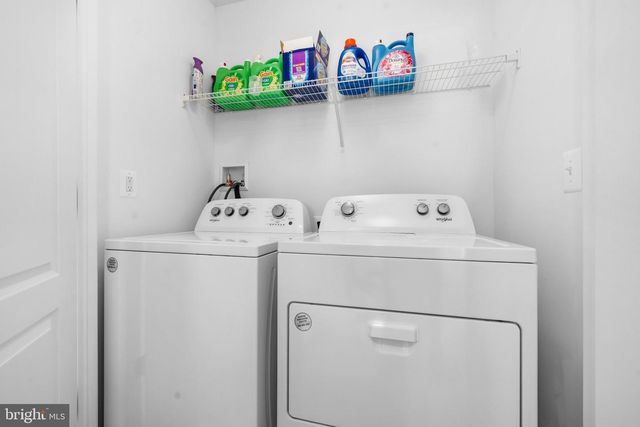 191 NEWBURY ST, Charles Town, WV 25414
