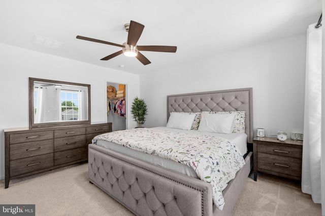 191 NEWBURY ST, Charles Town, WV 25414