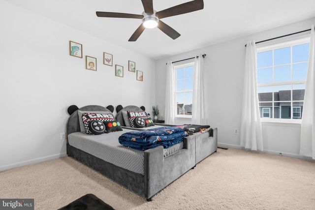 191 NEWBURY ST, Charles Town, WV 25414