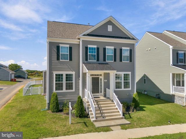 191 NEWBURY ST, Charles Town, WV 25414