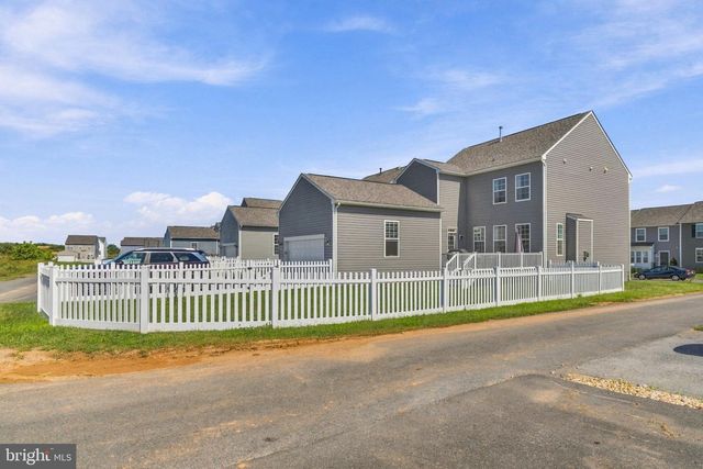 191 NEWBURY ST, Charles Town, WV 25414