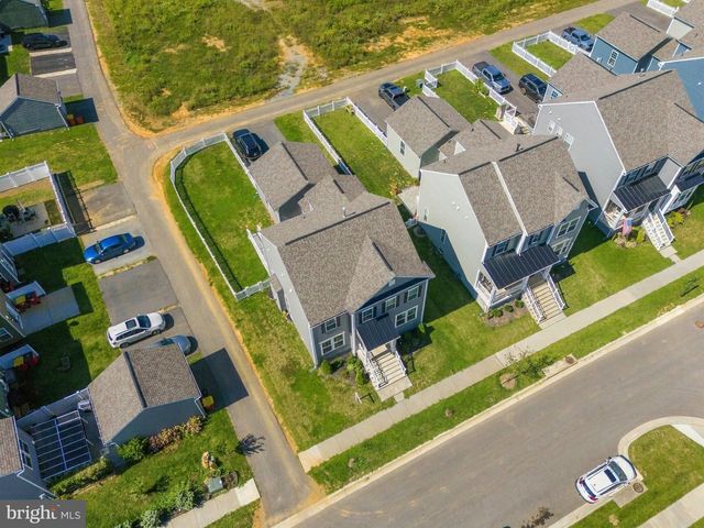 191 NEWBURY ST, Charles Town, WV 25414