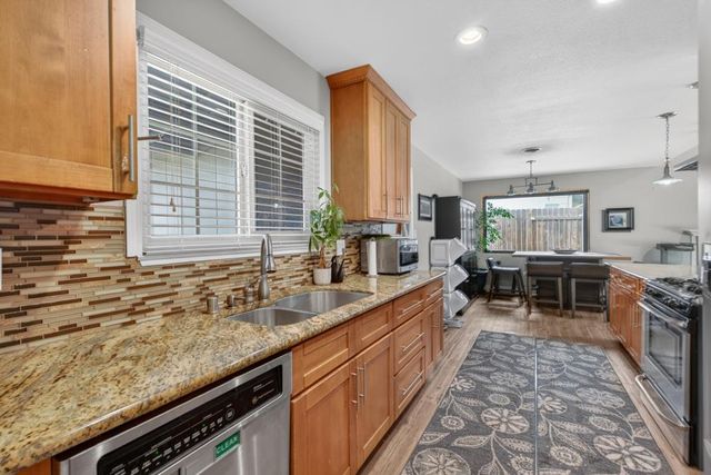 8882 Evening Star Ct, Orangevale, CA 95662