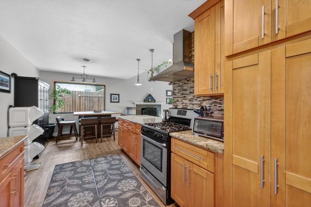 8882 Evening Star Ct, Orangevale, CA 95662