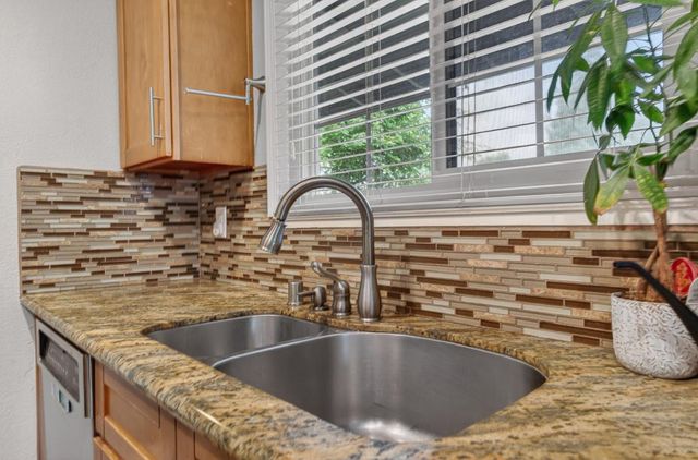 8882 Evening Star Ct, Orangevale, CA 95662