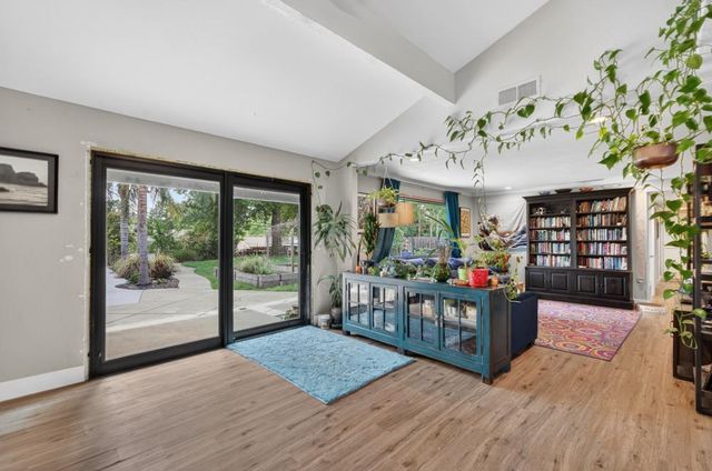 8882 Evening Star Ct, Orangevale, CA 95662