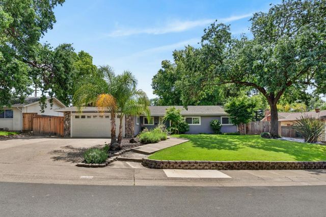 8882 Evening Star Ct, Orangevale, CA 95662