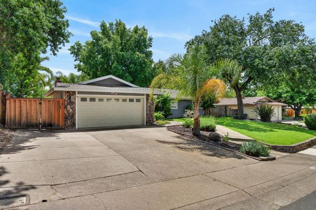 8882 Evening Star Ct, Orangevale, CA 95662