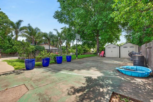 8882 Evening Star Ct, Orangevale, CA 95662