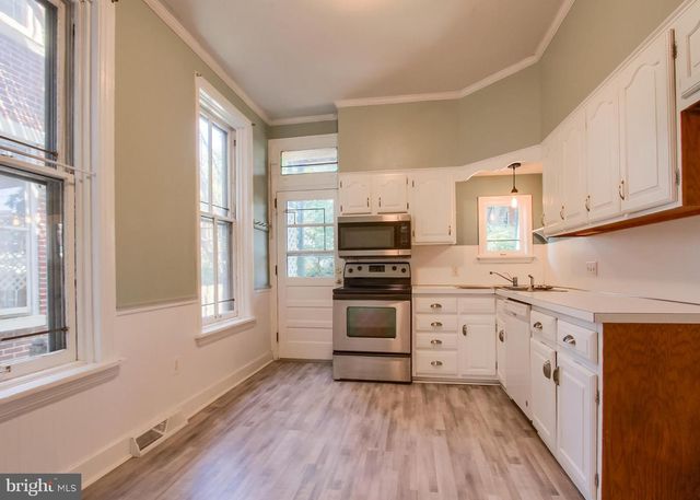 1709 PENN ST, Harrisburg, PA 17102