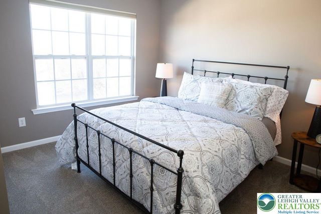 165 Muirfield Way, Williams Twp, PA 18042