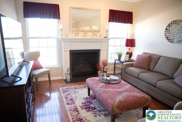 165 Muirfield Way, Williams Twp, PA 18042