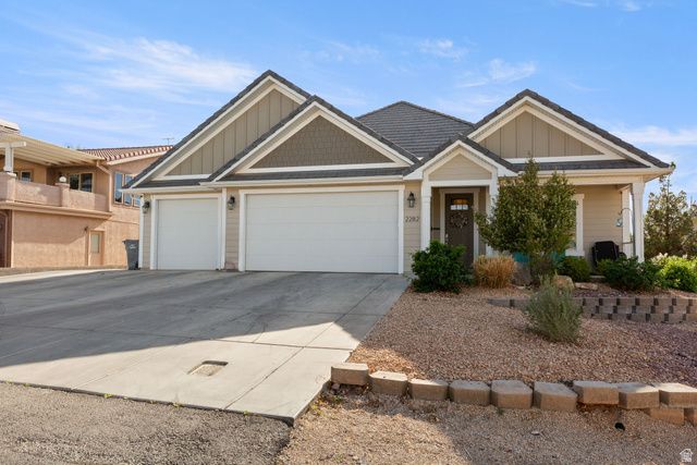 2282 S PINTURA DR, St. George, UT 84790