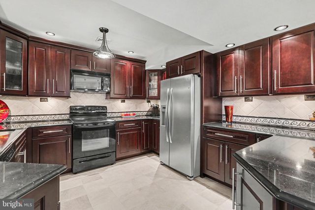 1504 MACINTOSH WAY, Hummelstown, PA 17036