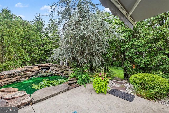 1504 MACINTOSH WAY, Hummelstown, PA 17036