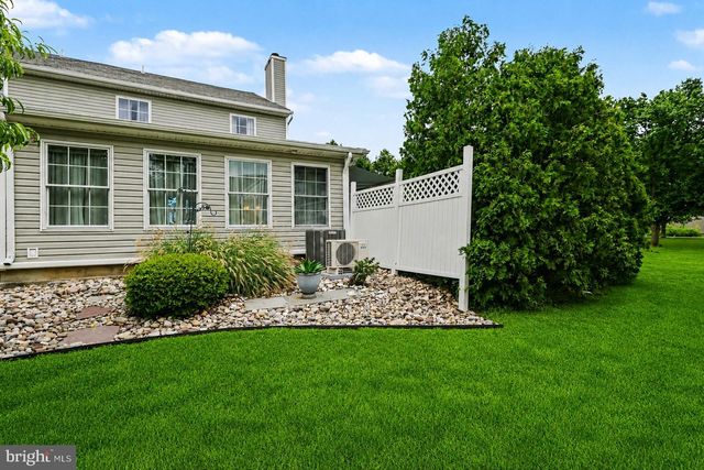 1504 MACINTOSH WAY, Hummelstown, PA 17036