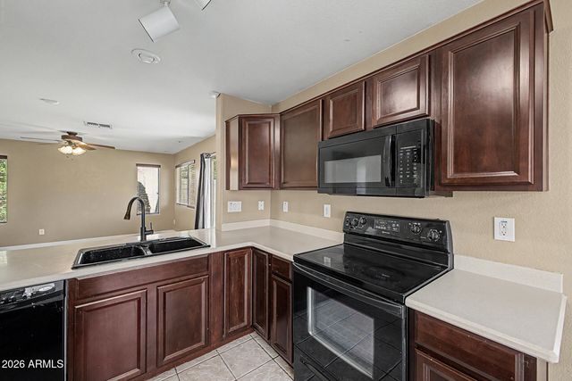 4809 W VALENCIA Drive, Laveen, AZ 85339