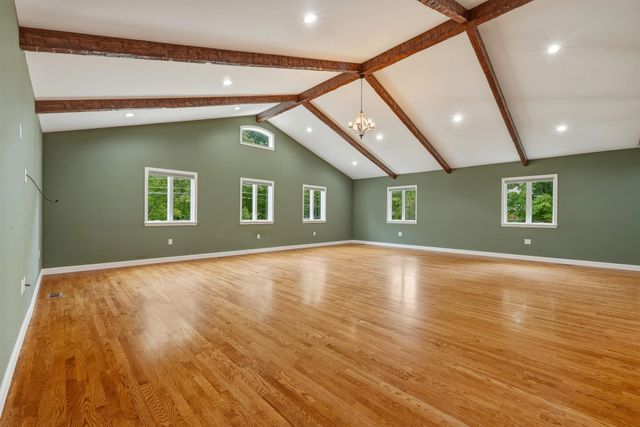 330 Woodville Drive, Huntington, WV 25701