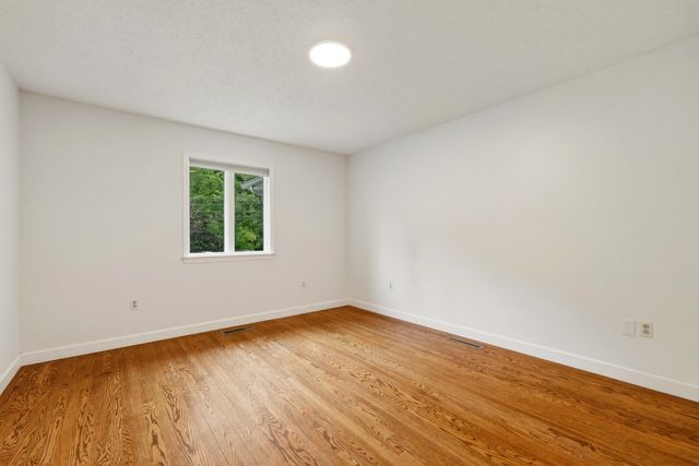 330 Woodville Drive, Huntington, WV 25701