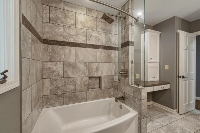 330 Woodville Drive, Huntington, WV 25701