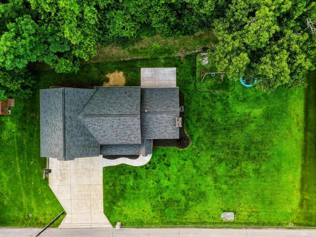 330 Woodville Drive, Huntington, WV 25701