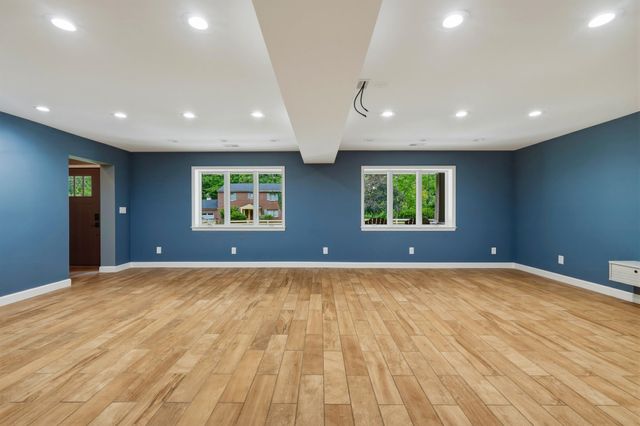 330 Woodville Drive, Huntington, WV 25701