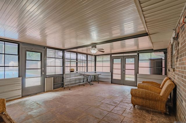 10192 Amelia Ln, Hammond, LA 70403