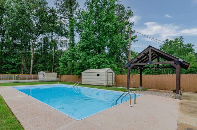 10192 Amelia Ln, Hammond, LA 70403