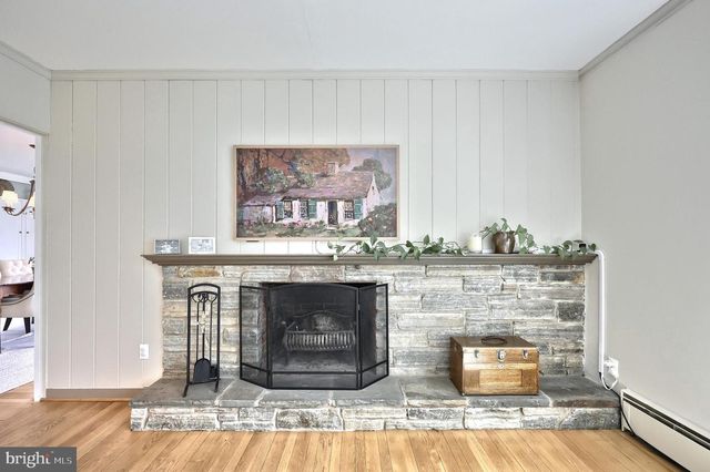 326 ALLEGHENY AVE, Hanover, PA 17331