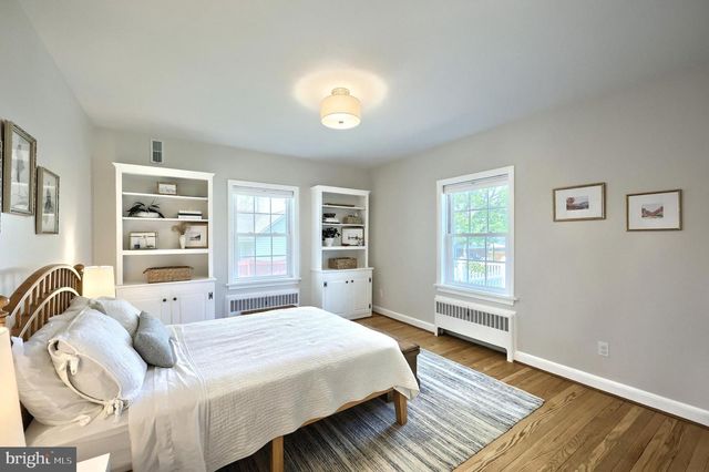 326 ALLEGHENY AVE, Hanover, PA 17331