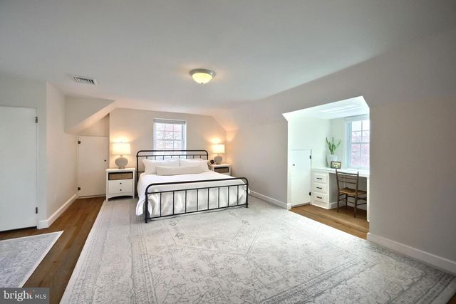 326 ALLEGHENY AVE, Hanover, PA 17331
