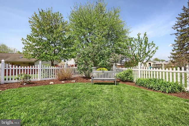 326 ALLEGHENY AVE, Hanover, PA 17331