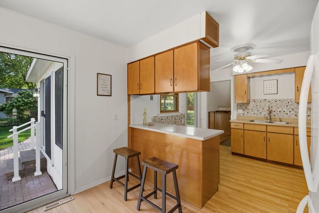 30W355 Claymore Lane, Naperville, IL 60563