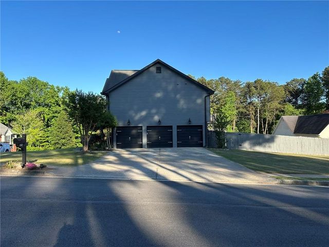 4197 Wyndham Ridge Court, Buford, GA 30519