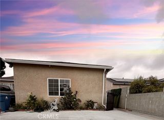 8459 Omelveny Avenue, Sun Valley (los Angeles), CA 91352