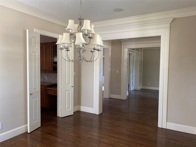 2605 Tulip Drive, Richardson, TX 75082