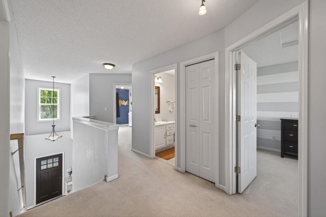 15105 Dupont Path, Apple Valley, MN 55124