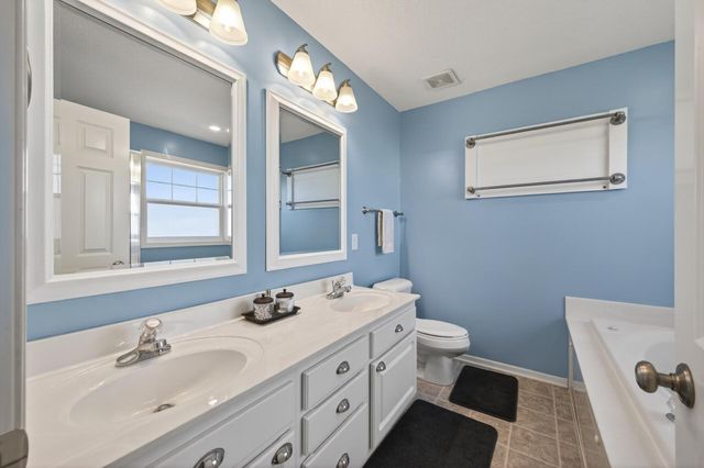 15105 Dupont Path, Apple Valley, MN 55124