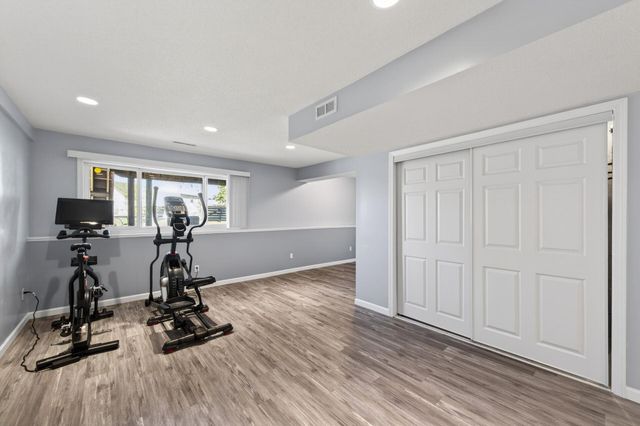 15105 Dupont Path, Apple Valley, MN 55124