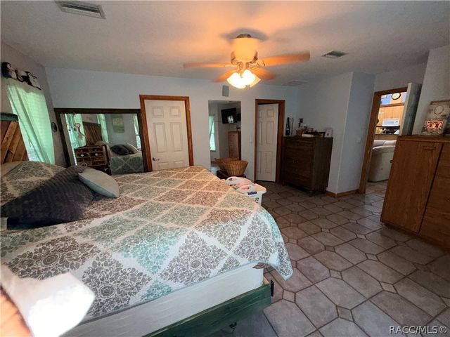 1671 E Amberjack Drive, Hernando, FL 34442