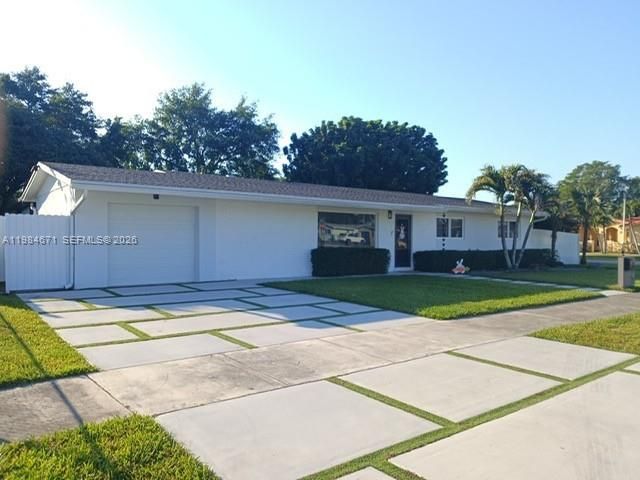 8123 SW 95th Ct, Miami, FL 33173