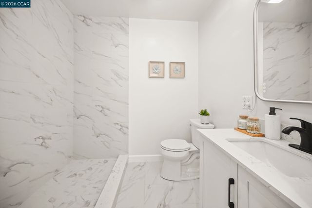 2527 Buena Vista Ave, Walnut Creek, CA 94597