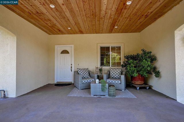 2527 Buena Vista Ave, Walnut Creek, CA 94597