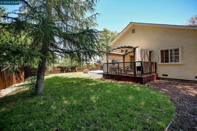 2527 Buena Vista Ave, Walnut Creek, CA 94597