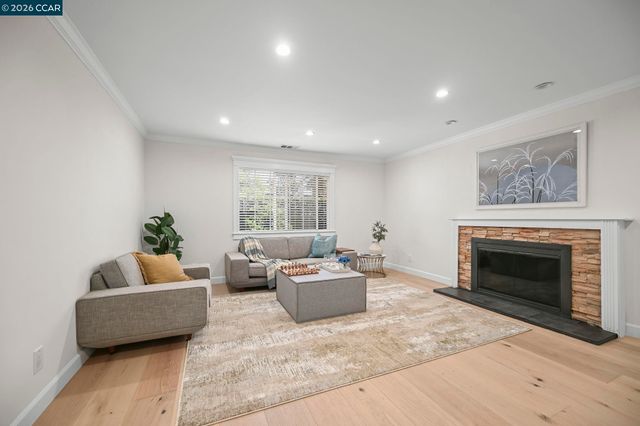 2527 Buena Vista Ave, Walnut Creek, CA 94597