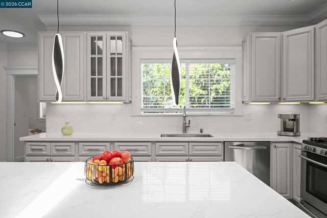 2527 Buena Vista Ave, Walnut Creek, CA 94597