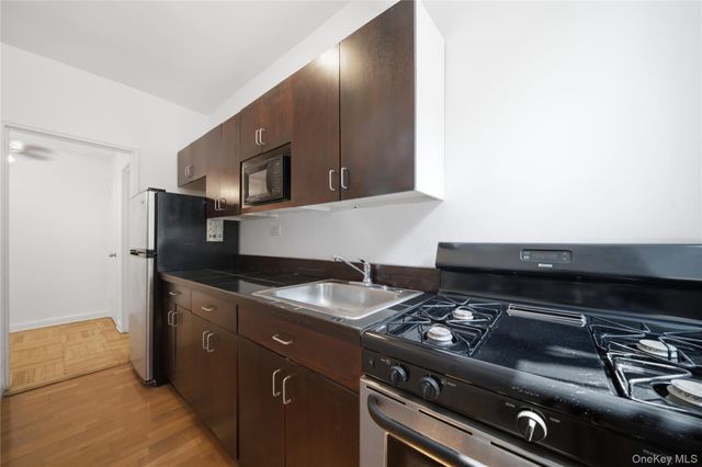 125-05 84 Avenue G2, Kew Gardens, NY 11415