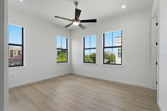 1218 E KAY STREET 8, Tampa, FL 33602